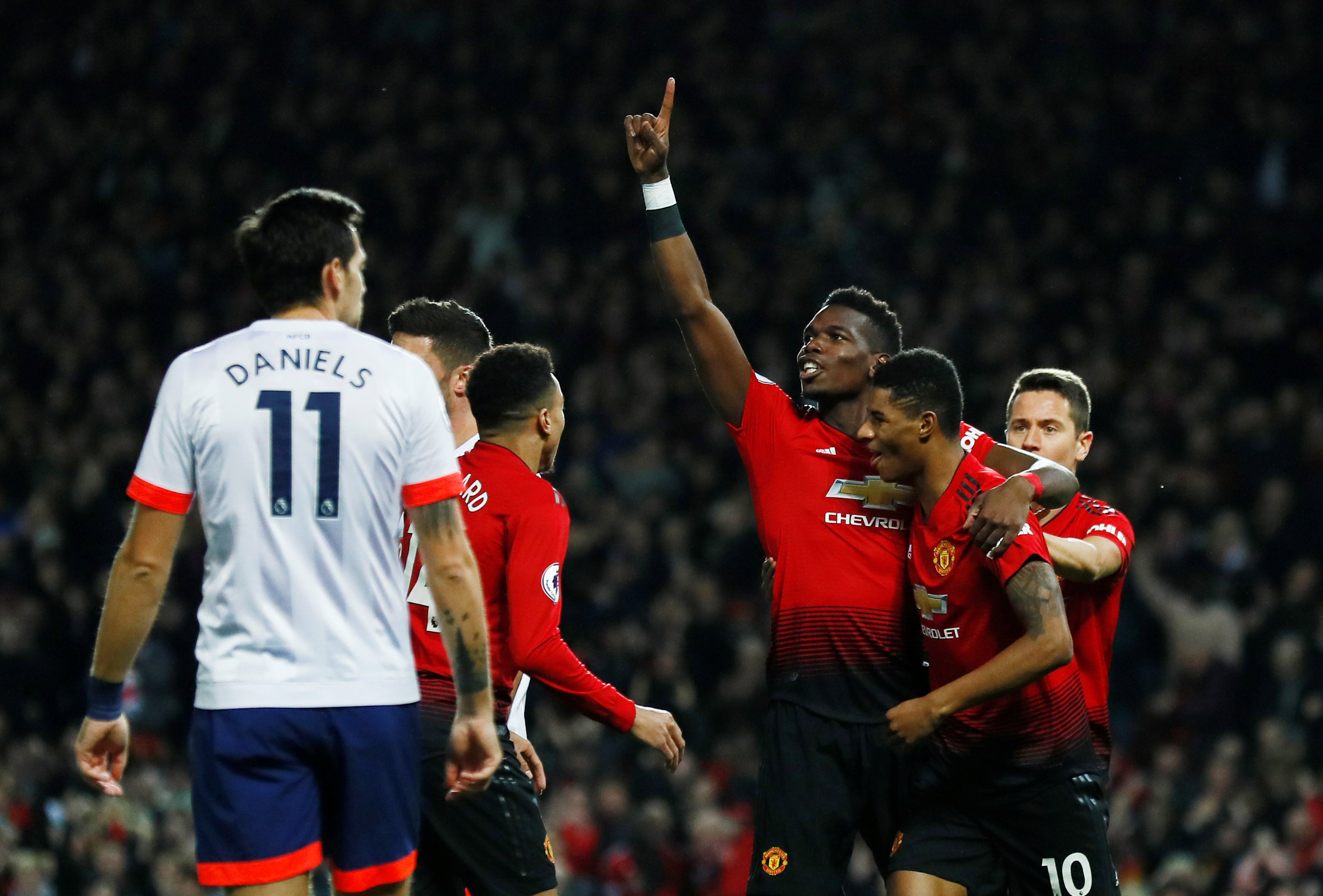 内马尔遇到 内马尔遇到